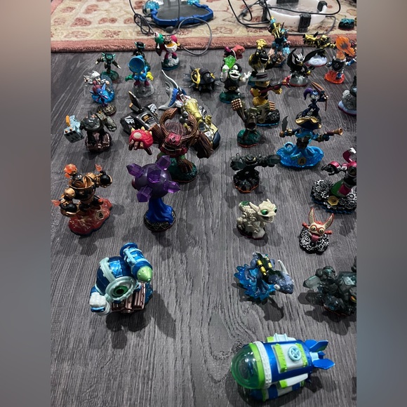 GUC Skylanders figures, 2 games, pad. All working. Over 70 - Picture 6 of 8